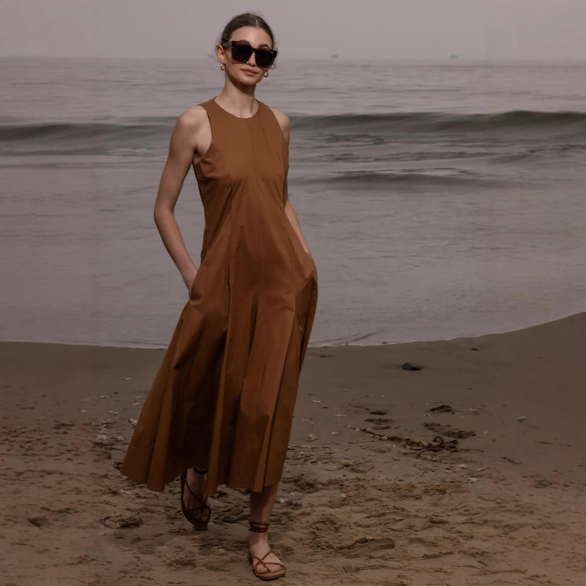 Round-neck Loose Solid-color Casual Sleeveless Dress